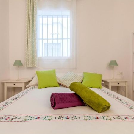 Wish Suite Pureza De Triana Sevilla Eksteriør billede