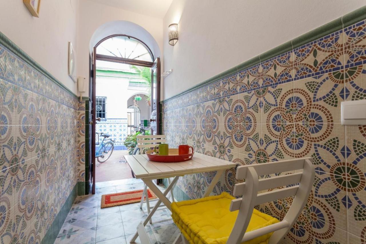 Wish Suite Pureza De Triana Sevilla Eksteriør billede